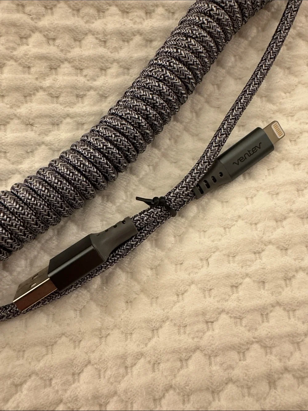 NWOT Ventev Helix USB-A to Apple Lightning High-Speed Travel Cable